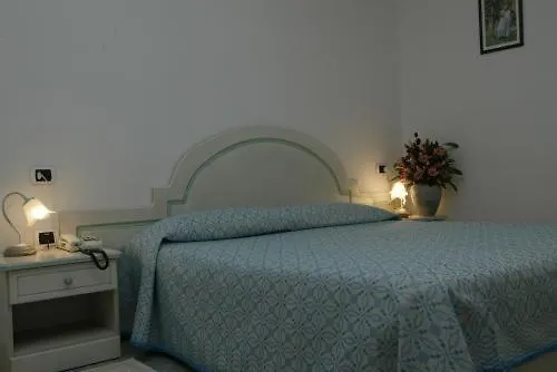 Hotel Cavour Olbia 3*,  Italien